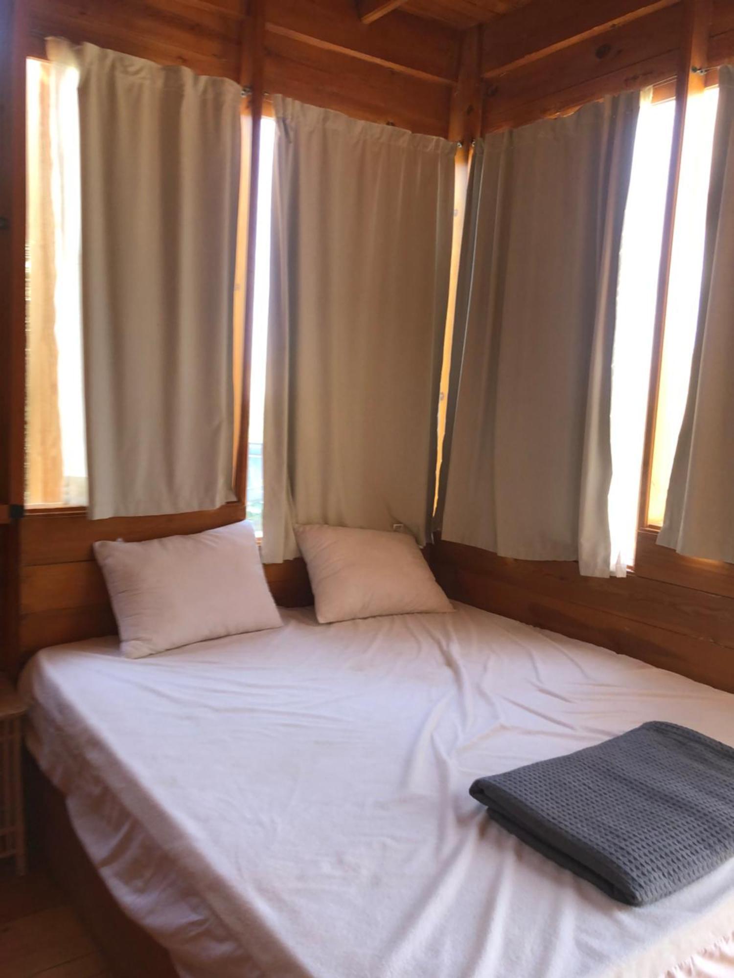 Northern Lake Lodge Izbat Ilyas Ngoại thất bức ảnh